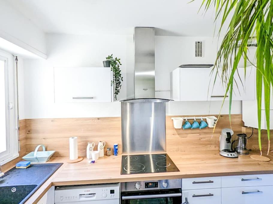 Cosy Spring 2Ch - Place Verdun - Stationnement Gratuit 波城 外观 照片